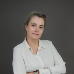 Суркова Елена - фото ответственного агента по объекту